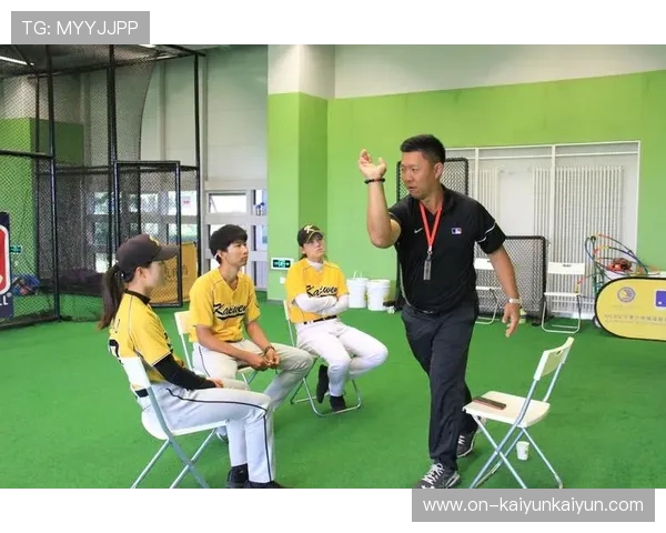 多渠道邀请台湾优秀棒球教练赴成都开展培训交流